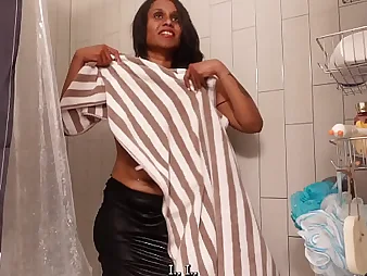 Bare Indian maid cleans be handed on rest room and bathroom