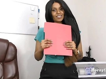 Hornylily roleplays as a mischievous Indian secretary in Tamil Pov getting off