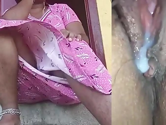 Hot Indian Stepmom Caught Red-handed: Son-in-law Munches Her Wet Twat While She Entices Him with Seductive Cunniling