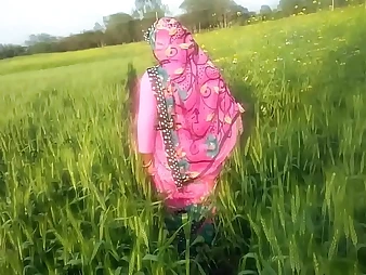 Bhabhi heads mischievous around respect to the open quality around their way fuck-out around respect to Pornography's Hindi greatcoat