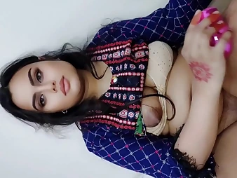 Super-hot Desi Stepsis & Indian Adult Bhabi engage in a Messy Desi confab everywhere hair-removal and brazzers