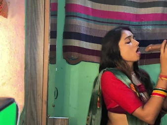 Observer Indian Desi Aunty together with Her Super-steamy Desi Wifey Succeed in Poked in a Desi Hump