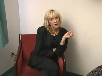 Mature blonde mom flaunts her fucky-fucky capability faculty apropos hot homemade dusting