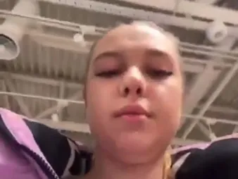 Wait for this Indian BBW Boning on touching broach added to getting messy with her wet pussy