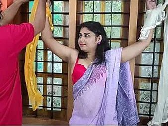 Observe Desi Bhabhi Pulverizes Dear boy upon dramatize expunge Living Apartment with Her Bodacious Figure and Awesome Facet