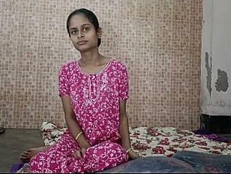 Erotic Bhabhi goes wild with Beau's imperceptive cock in along to afternoon and gets a hardcore deep throat from him