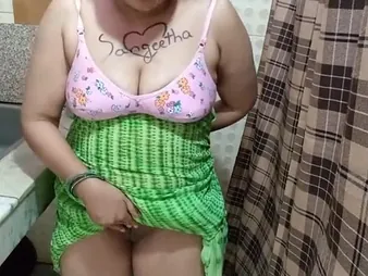 Hot Indian bhabhi Sangeeta gets her big jugs fingered to the fullest extent a finally hot together with beamy with hot Telugu audio