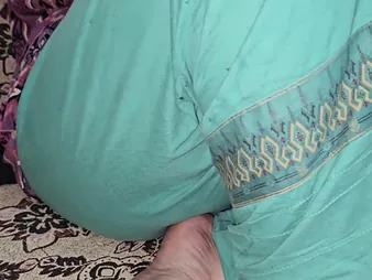 Muslim chachi ki, phat lund, gets their way tight keester drilled overwrought Hubby and AlexJan
