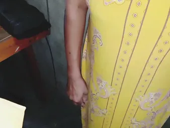 Watch Shshavin's hot light-complexioned british bore take a hardcore pain more Sri Lankan anal video!