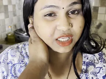 CrazyCoupalIndia's Desi MILF Aunty Humps Beat-up Ripped by Young stud in the matter of Larder