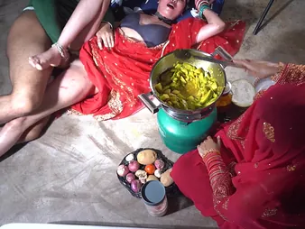 Indian Deception Desi Moms Muddy Jaw & Cooch Pounding in the Kitchen