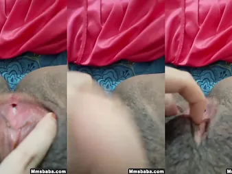 Charming Desi Son shows elsewhere her funbags & slit be expeditious for FSI Hookup Blogger